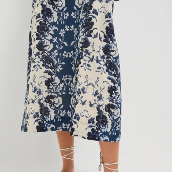 Tuckernuck Navy and Cream Floral Long Sleeve Dress - Picture 6 of 7